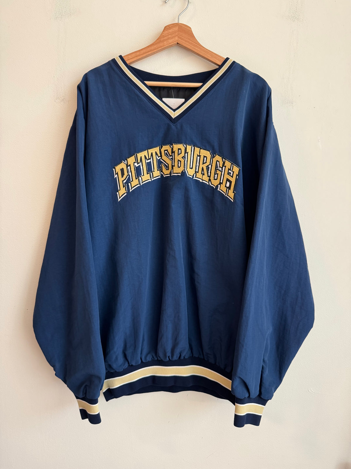 90s University of Pittsburgh Navy Spell Out Windbreaker (XXL)