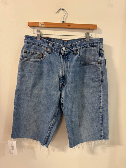 2001 Levi’s 550 Blue Shorts (34)