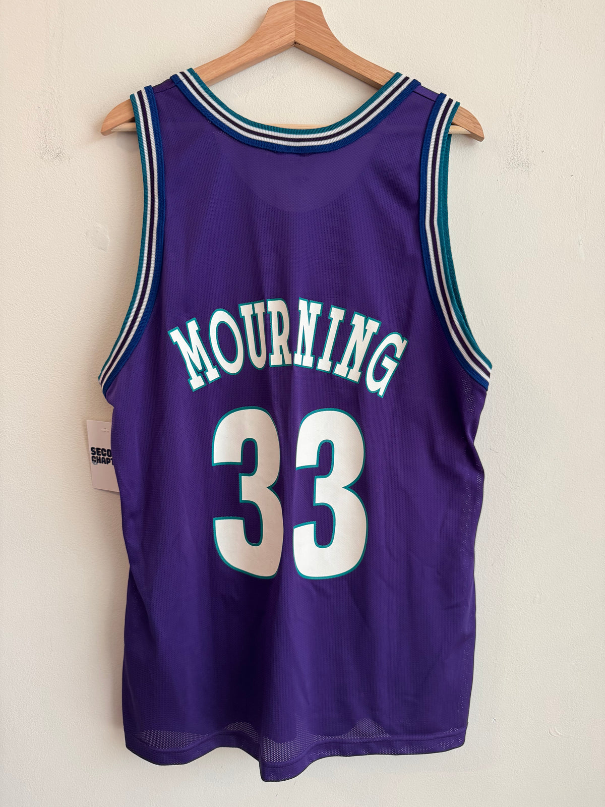 90s Charlotte Hornets Alonzo Mourning Champion Vintage Purple Jersey (M)