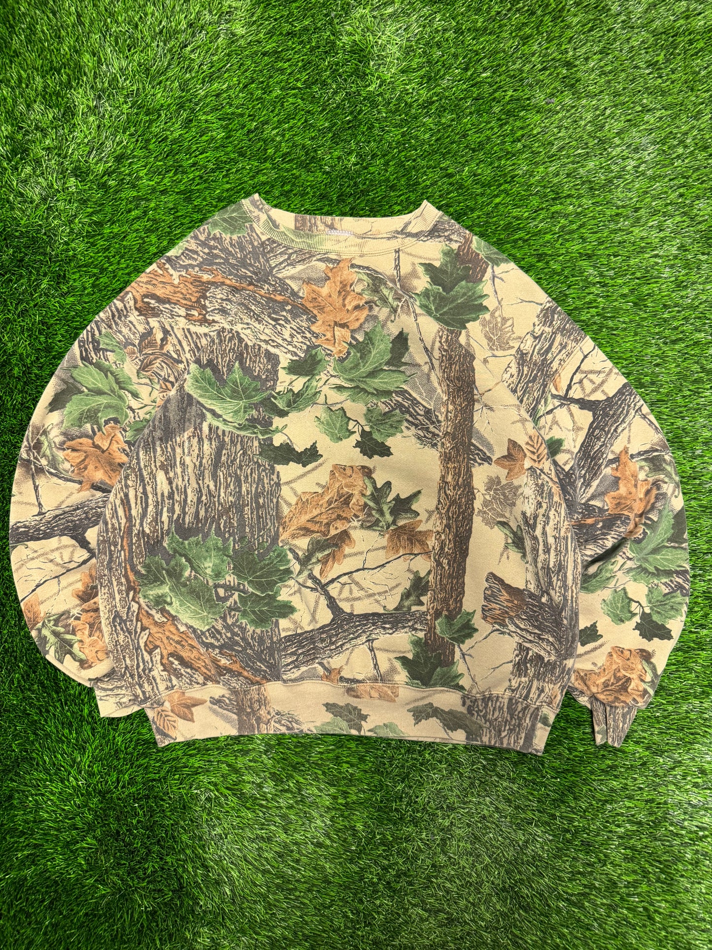 90s Faded Camo Vintage Jerzees Outdoors Crewneck (XXL)