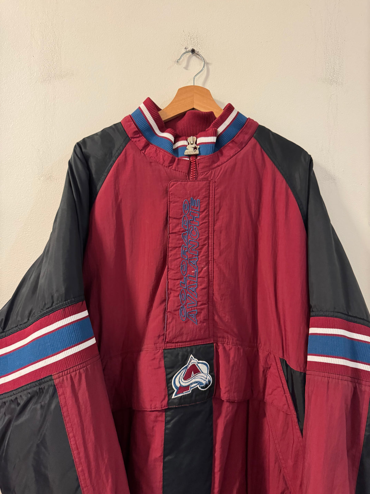 90s Colorado Avalanche Vintage NHL Starter Puffer Jacket (XL)