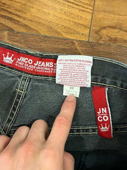 00s Jnco Jeans Panther Carpenter Shorts (36)