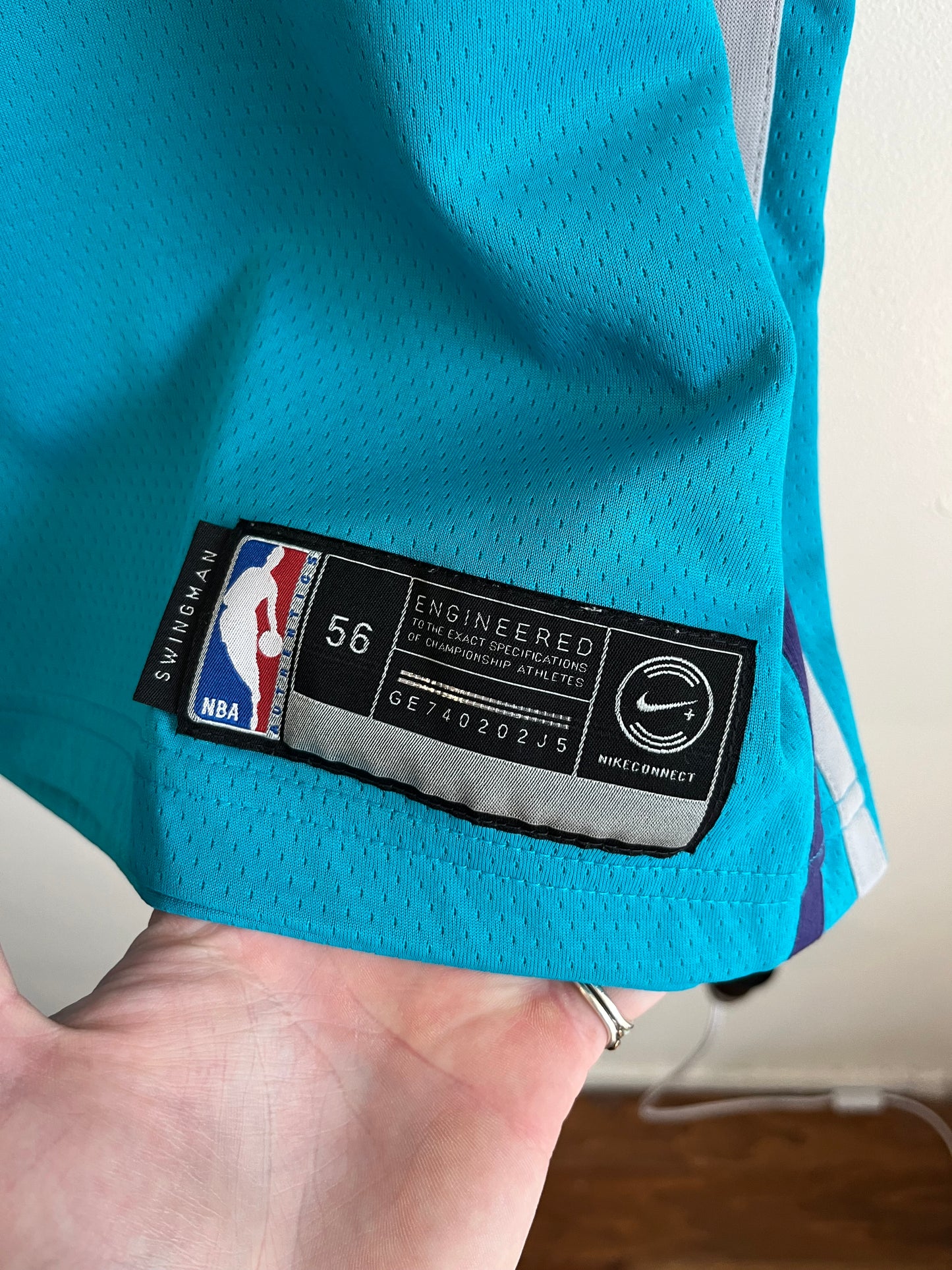 00s Charlotte Hornets Kemba Walker Nike Swingman Jersey (XXL)