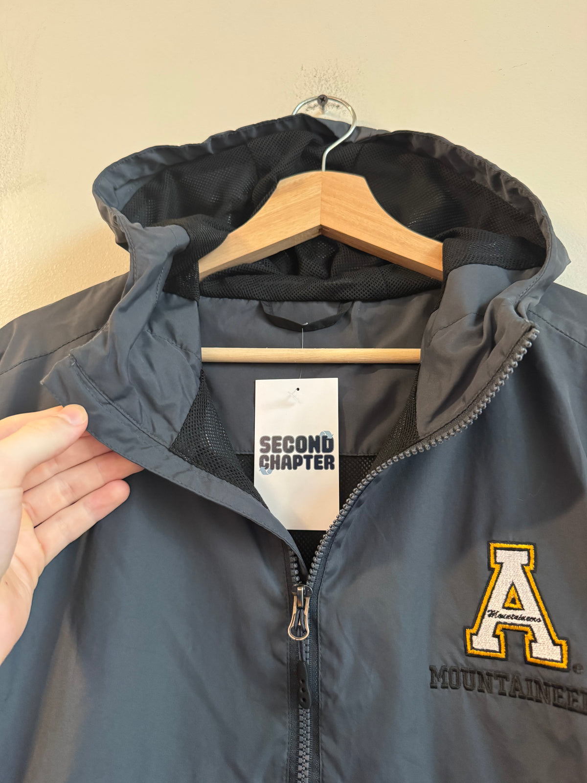 00s Appalachian State University Grey & Black Sport-Tek Windbreaker (L)