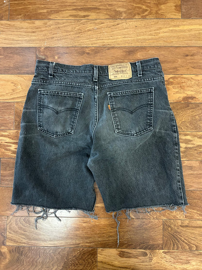 90s Levi's 550 Orange tab Stained Black Shorts (36)