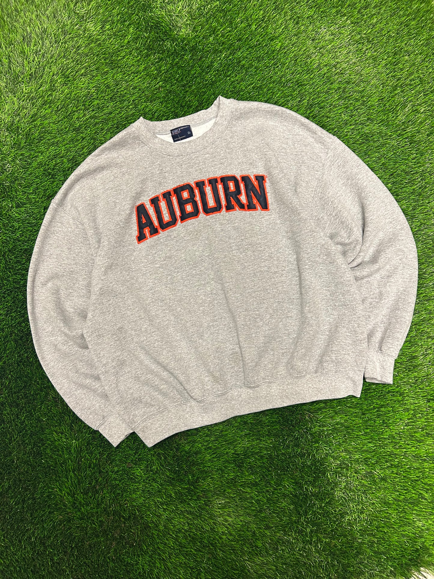 00s Auburn University MV Sports Vintage Crewneck (XL)