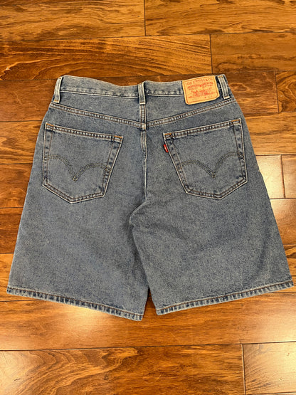 2005 Levi's 550 Blue Shorts (32)