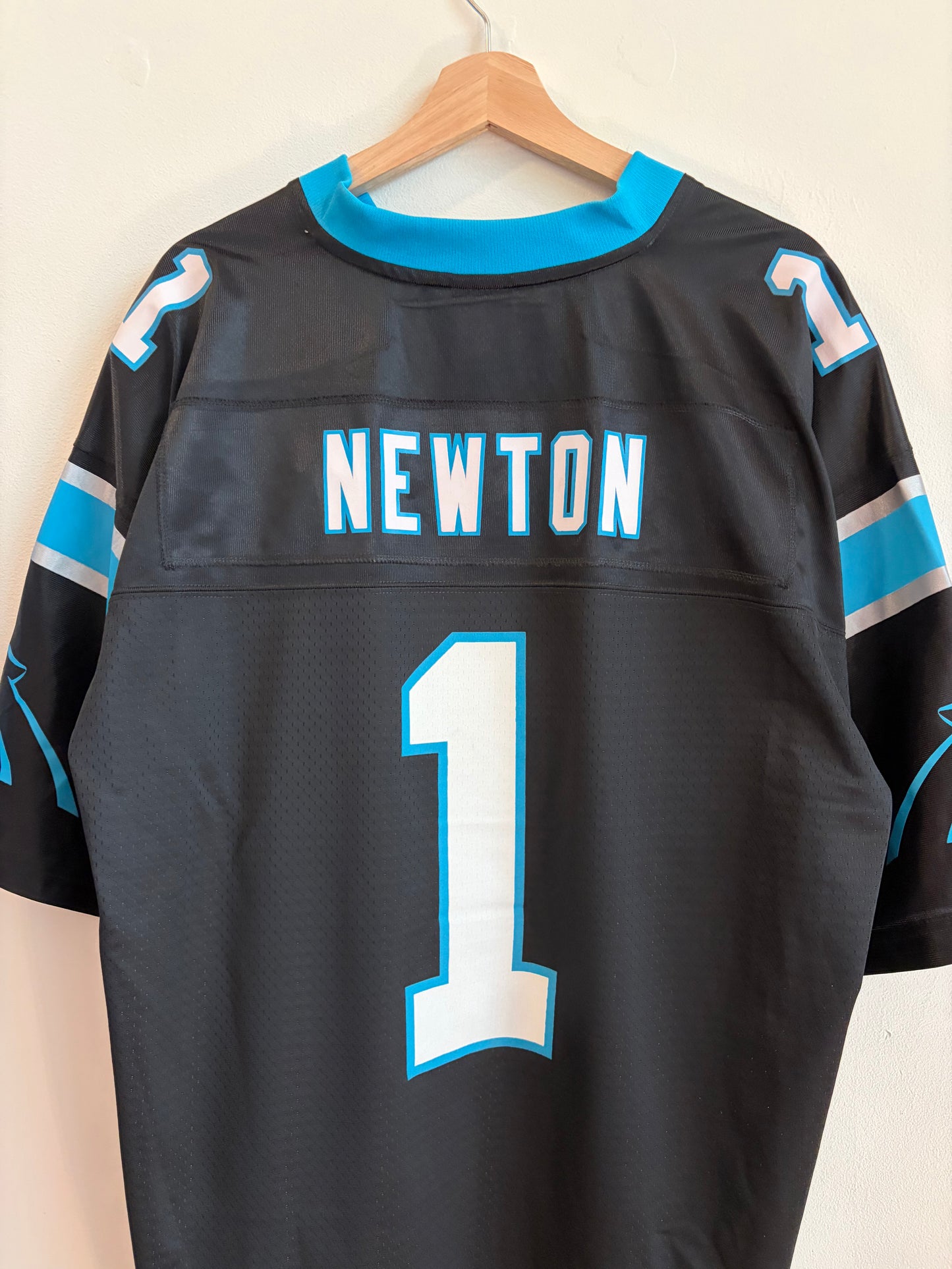 2010s Carolina Panthers Cam Newton Pro Line Jersey (XL)