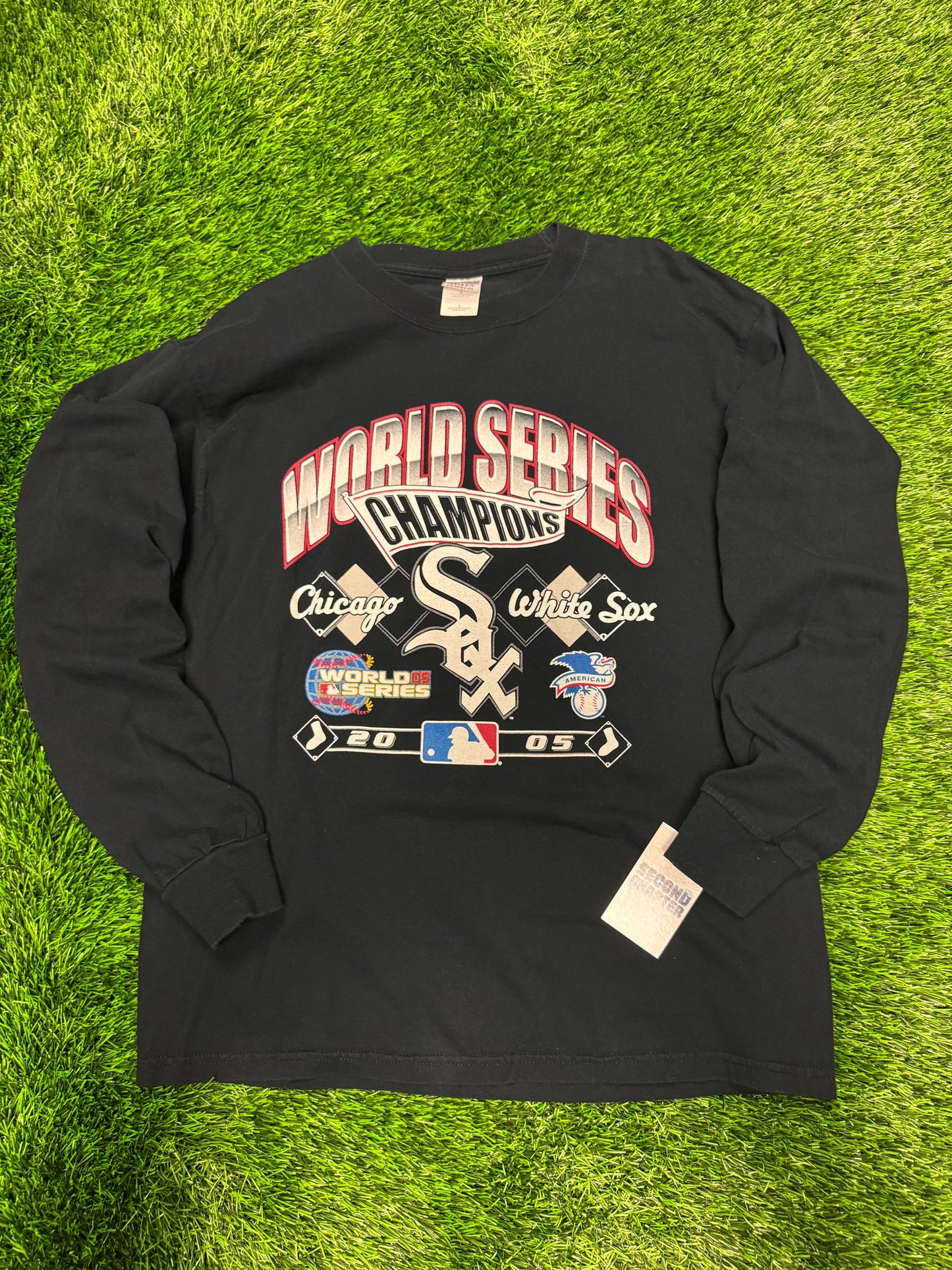 2005 Chicago White Sox Black Long-Sleeve Shirt (L)