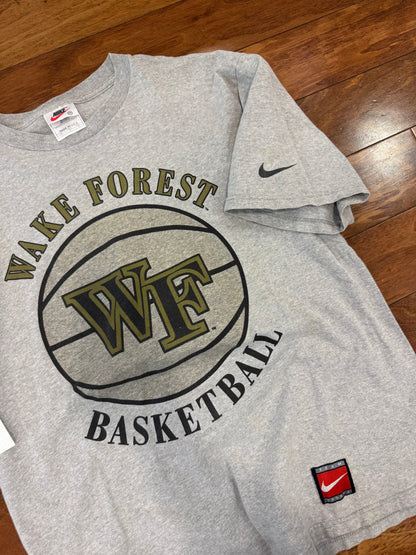90s Nike Wake Forest Basketball Tee (M)