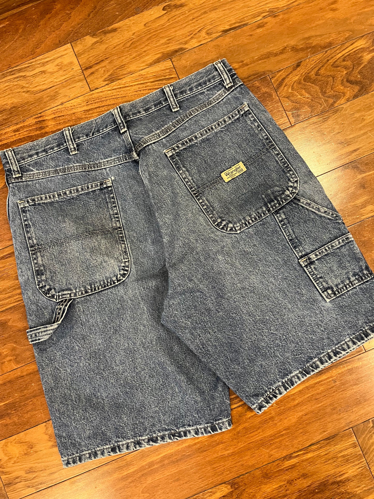 00s Wrangler Original Carpenter Shorts (34)