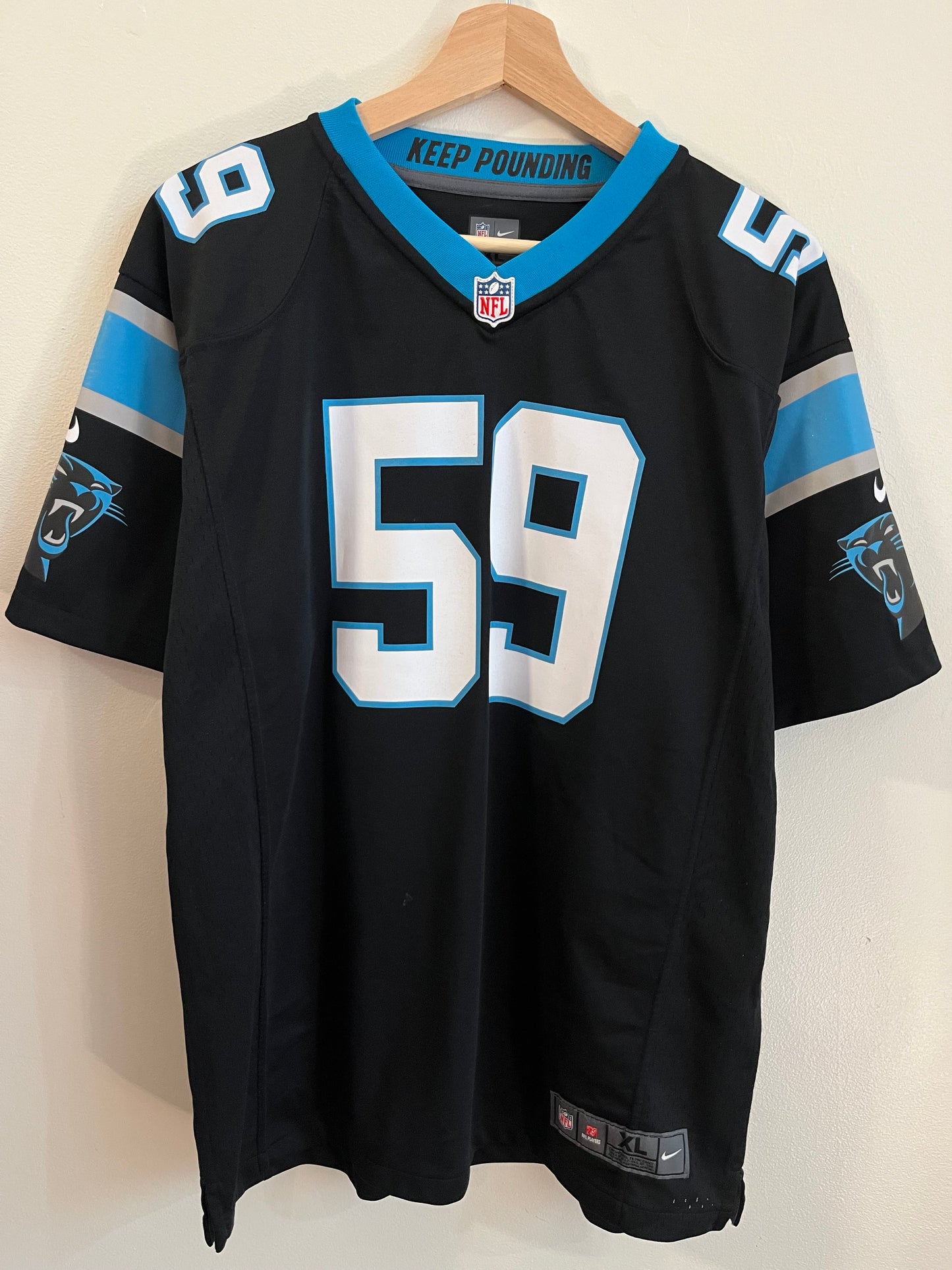 2016 Carolina Panthers Luke Kuechly Nike Home Jersey (Youth XL)