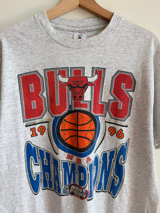1996 Chicago Bulls NBA Finals Champions Tee (L)