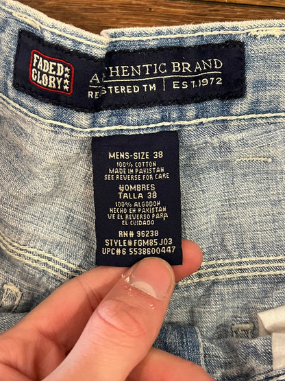 00s Faded Glory Light Wash Jean Shorts (38)