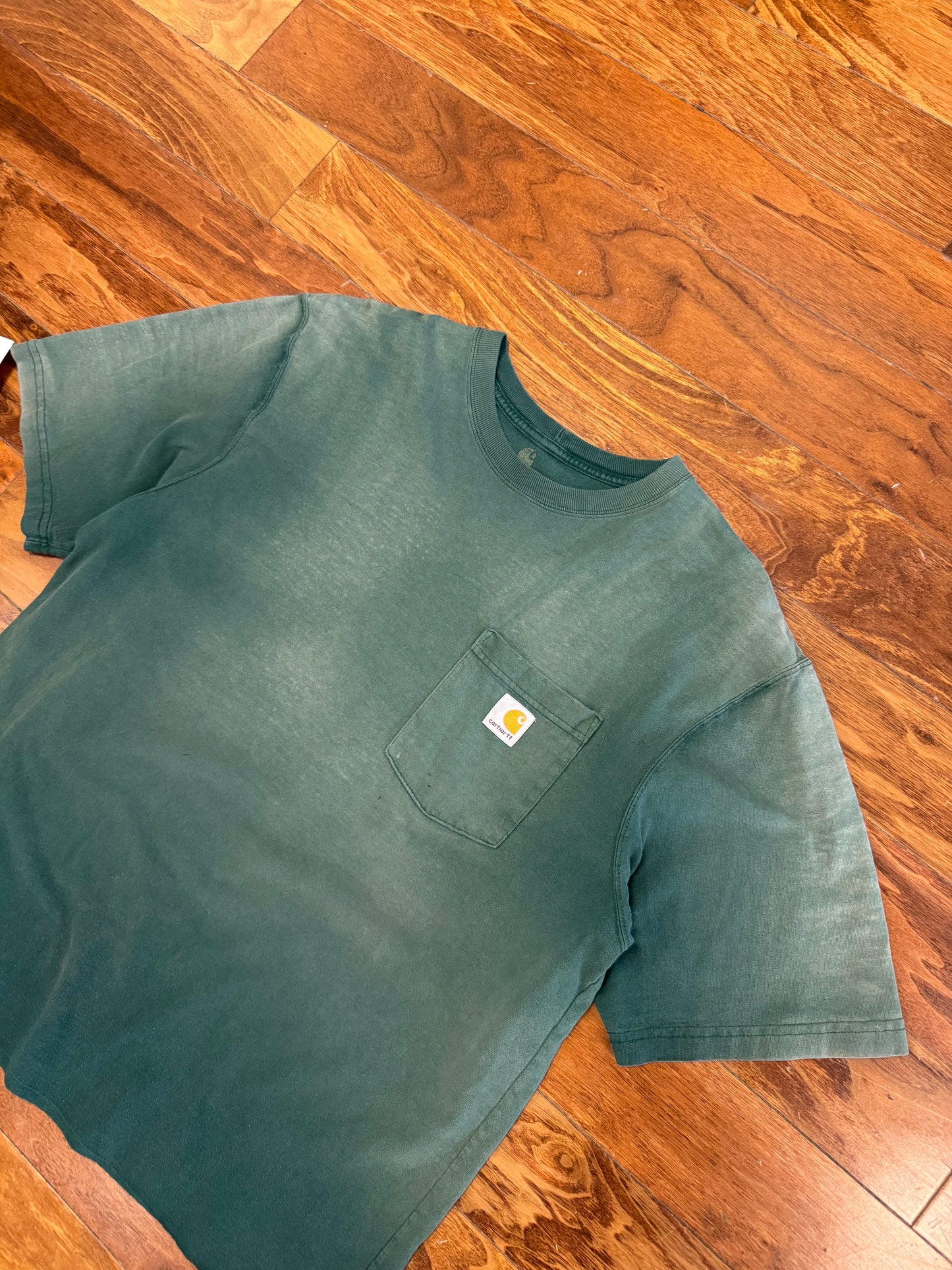 00s Carhartt Faded Green Cropped Pocket Tee (L)