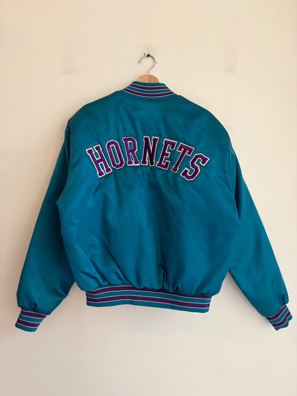90s Charlotte Hornets Swingster Satin Jacket (L)