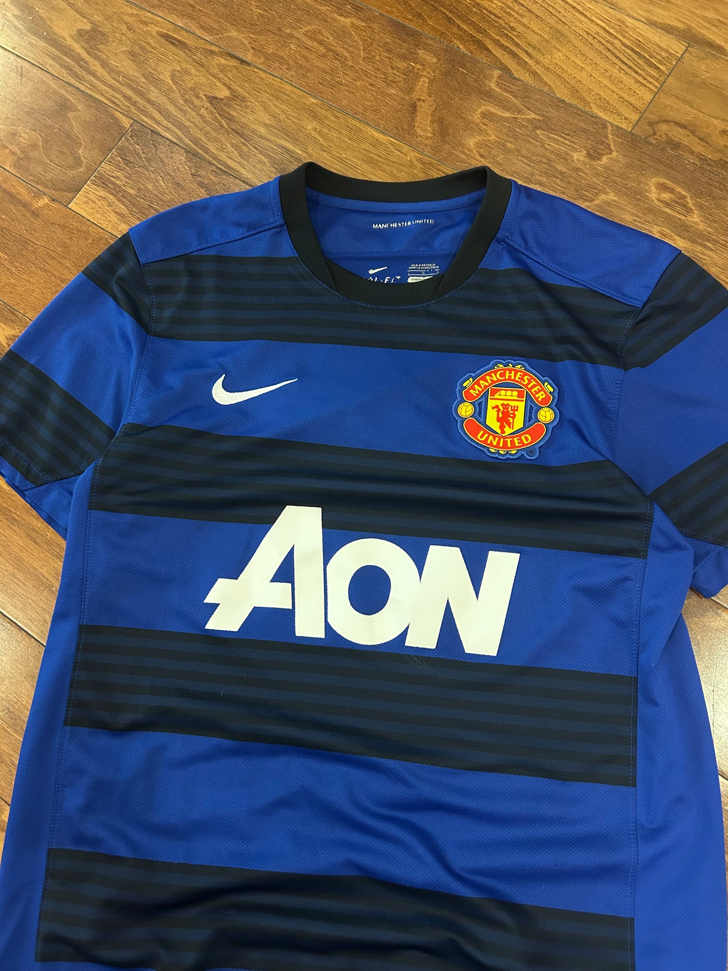 Manchester United AON Nike Soccer Jersey 2011-12 Kit (M)