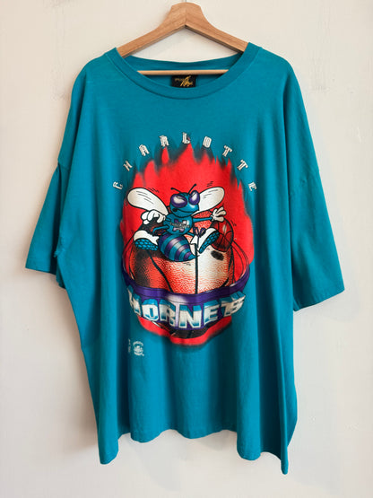 90s Charlotte Hornets Big Flames Graphic Tee (XXL)