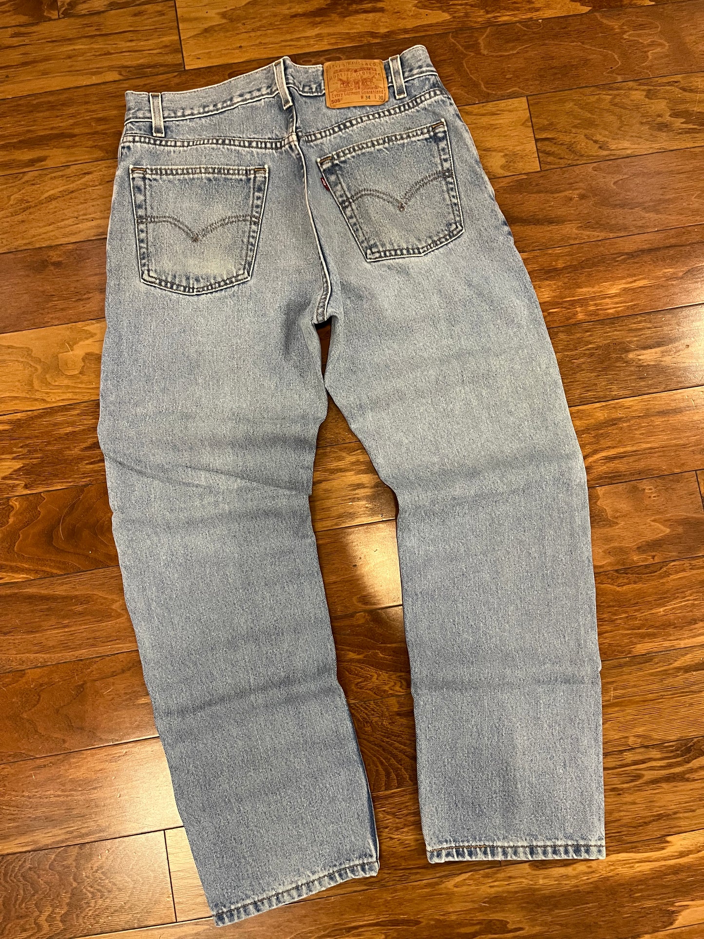 2002 Levi's 505 Classic Blue Jeans (33 x 30)