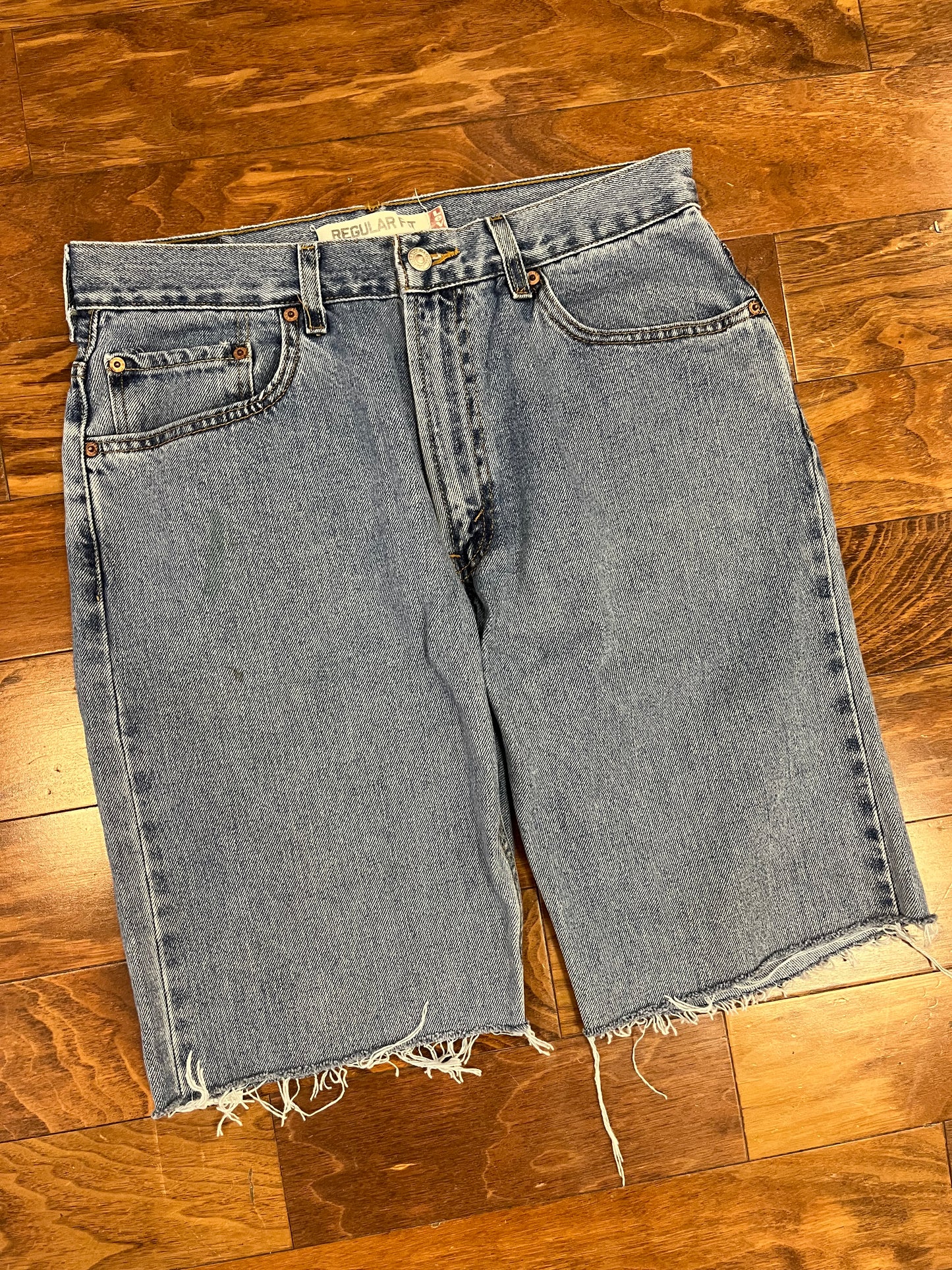 2005 Levi's 505 Jean Shorts (34)