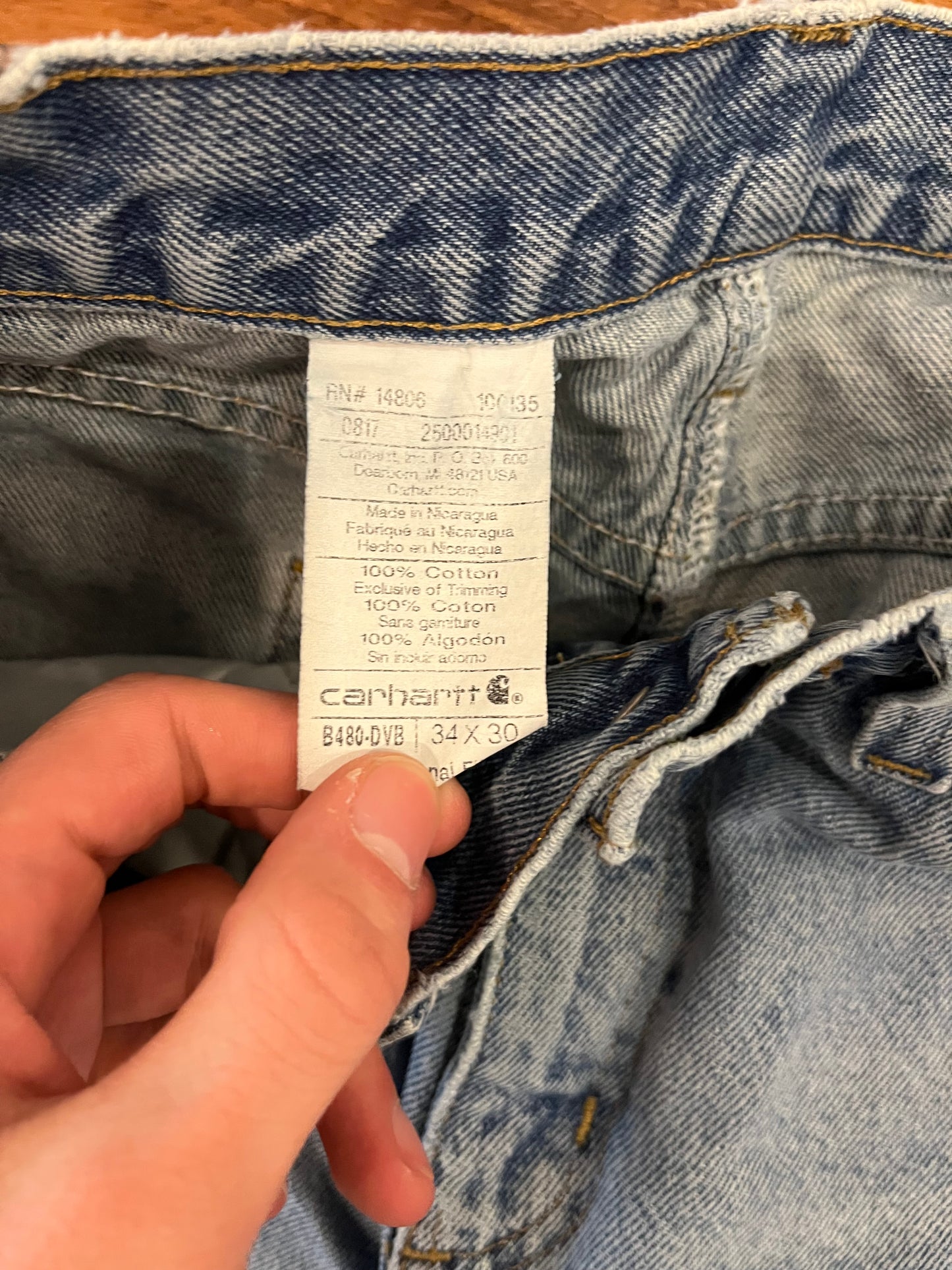 2017 Carhartt Distressed Jeans (34 x 30)
