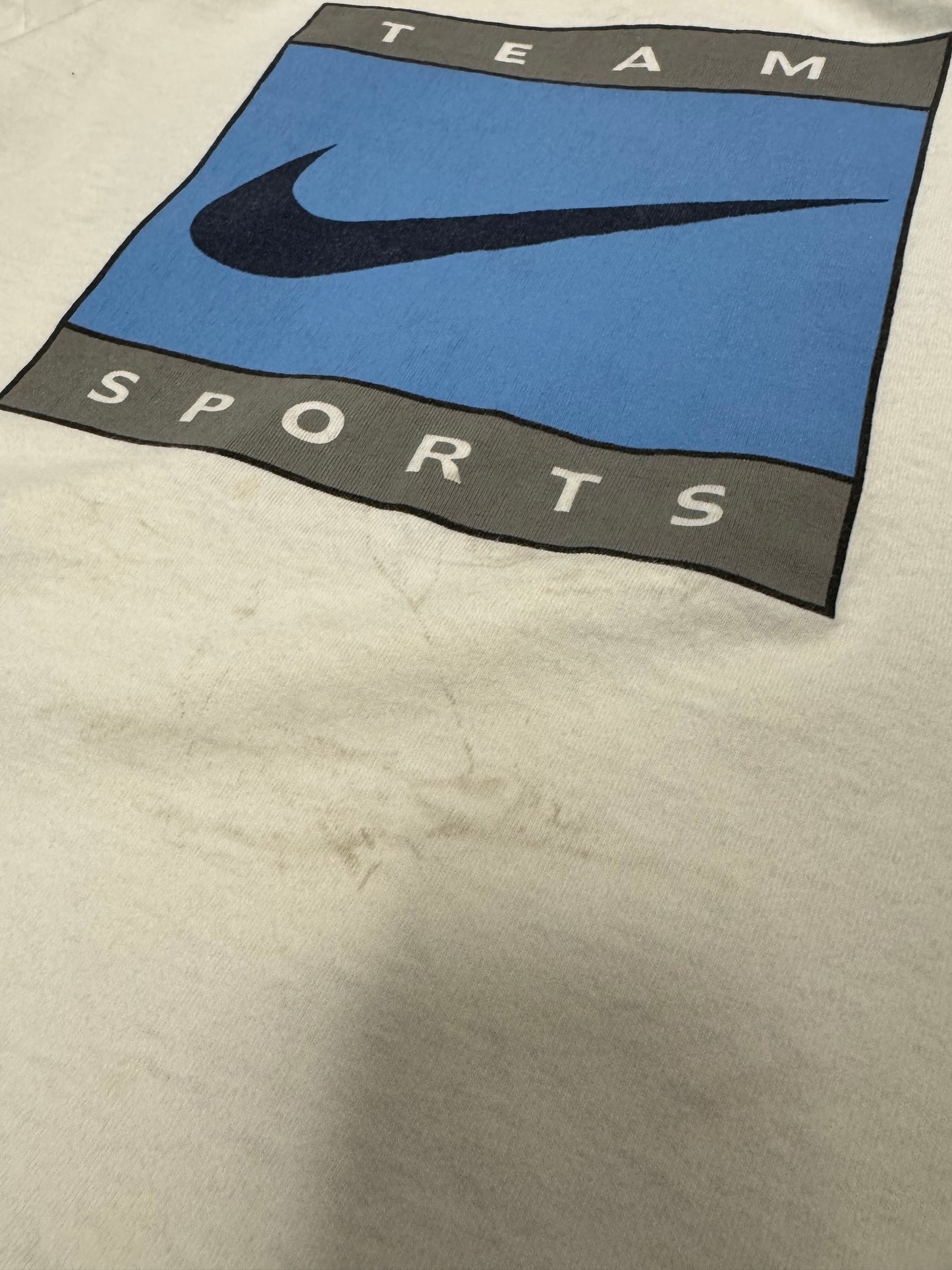 90s Team Nike UNC Colorway Basketball Center Swoosh Boxy Tee (M)