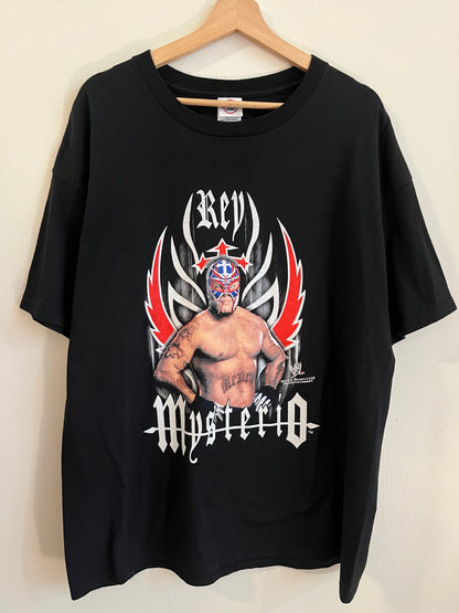 00s Rey Mysterio WWE Wrestling Tee (XL)