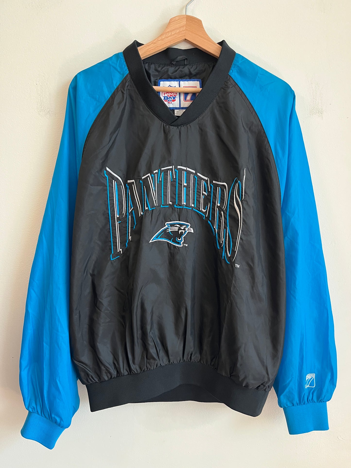 90s Carolina Panthers Embroidered Spell Out Logo 7 Two Toned Windbreaker (M)