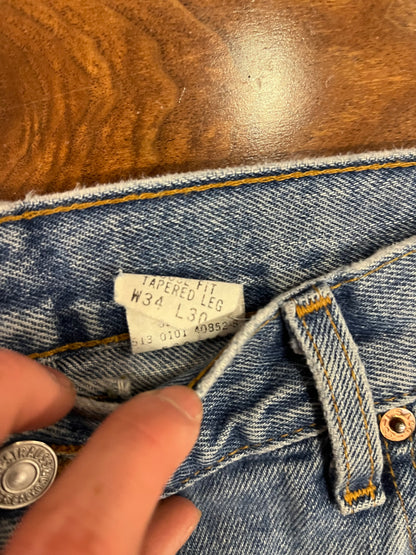 2001 Levi's 560 Mid Wash Shorts (34)