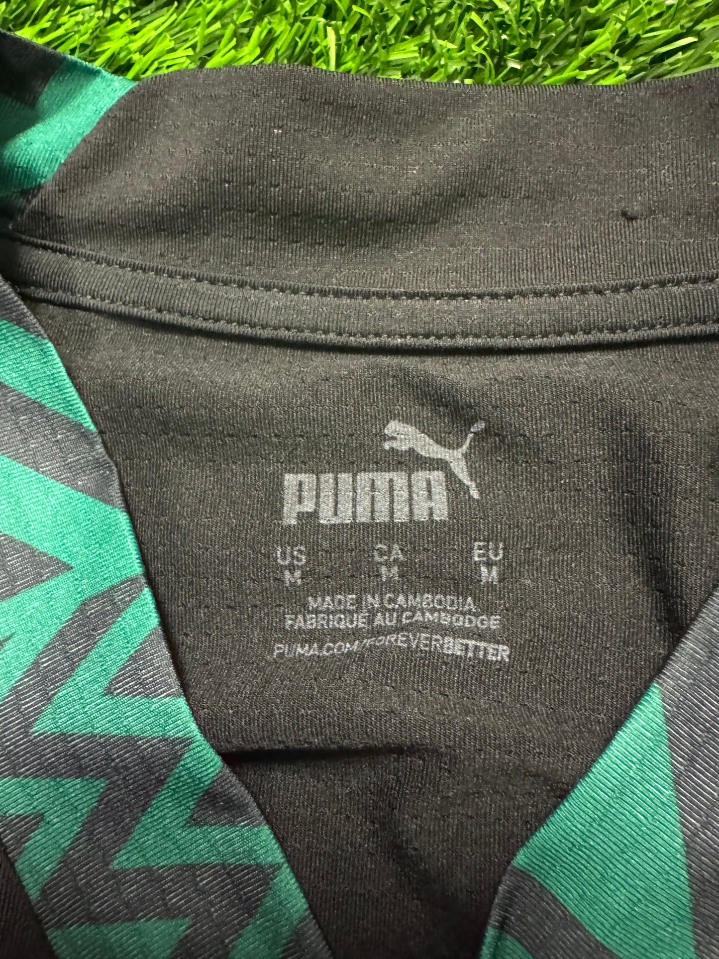 Puma Borussia Black/Green Soccer Jersey 2022-23 Kit (M)