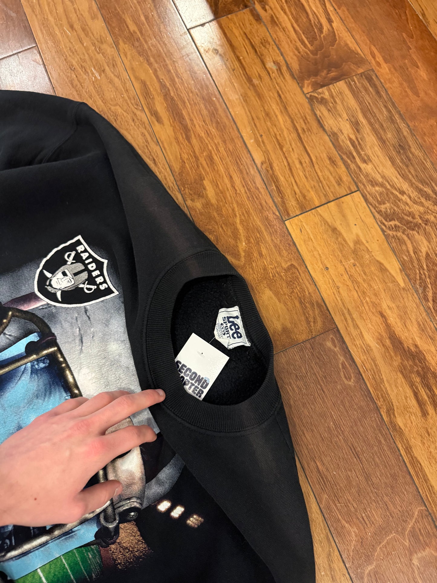 1996 Oakland Raiders Helmet Graphic Crewneck (XXL)