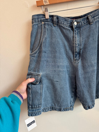 00s Faded Glory Denim Cargo Shorts (36)