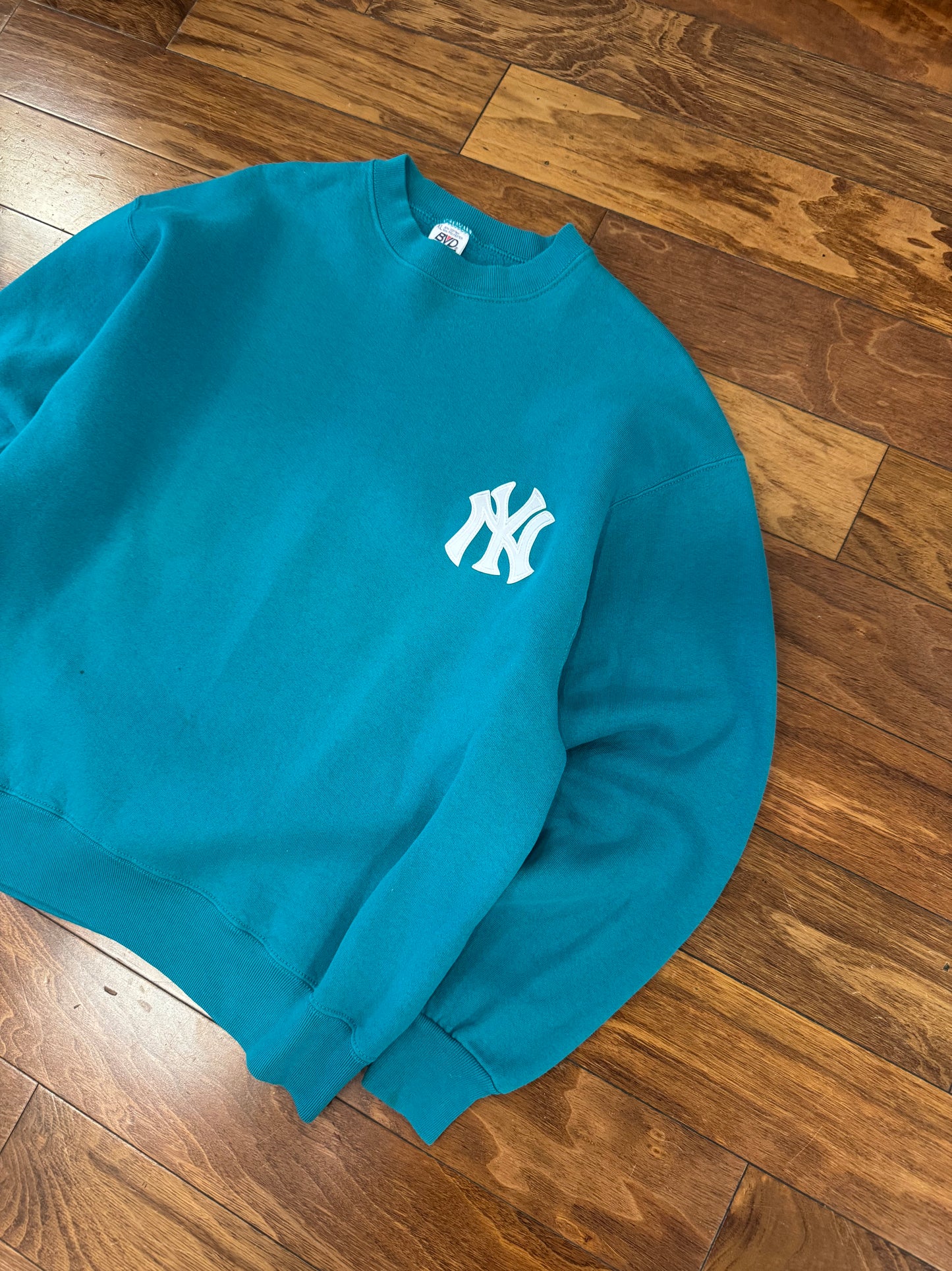 90s New York Yankees BVD Teal Embroidered Crewneck (XL)