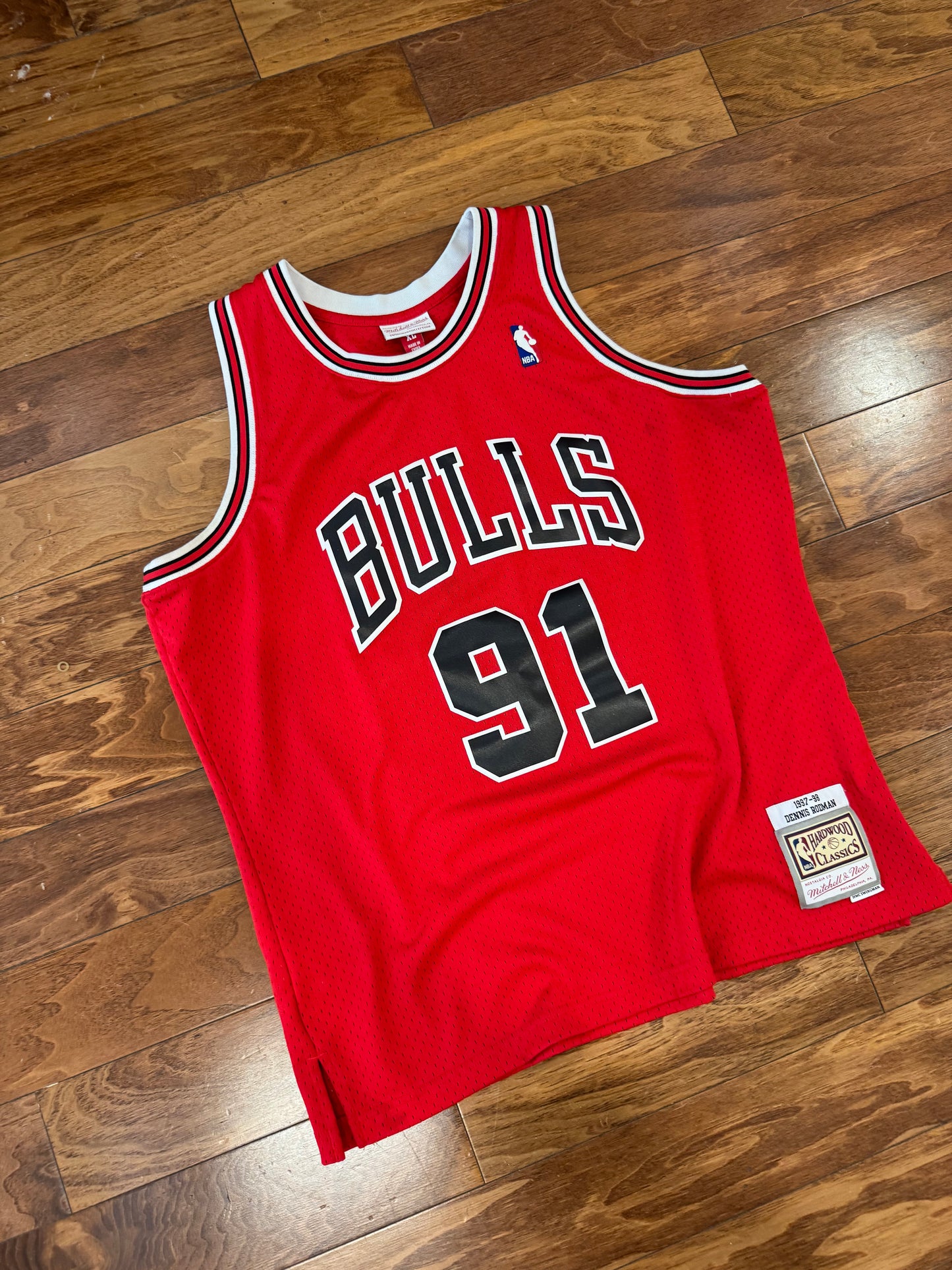 Chicago Bulls Dennis Rodman Mitchell & Ness Jersey (XL)