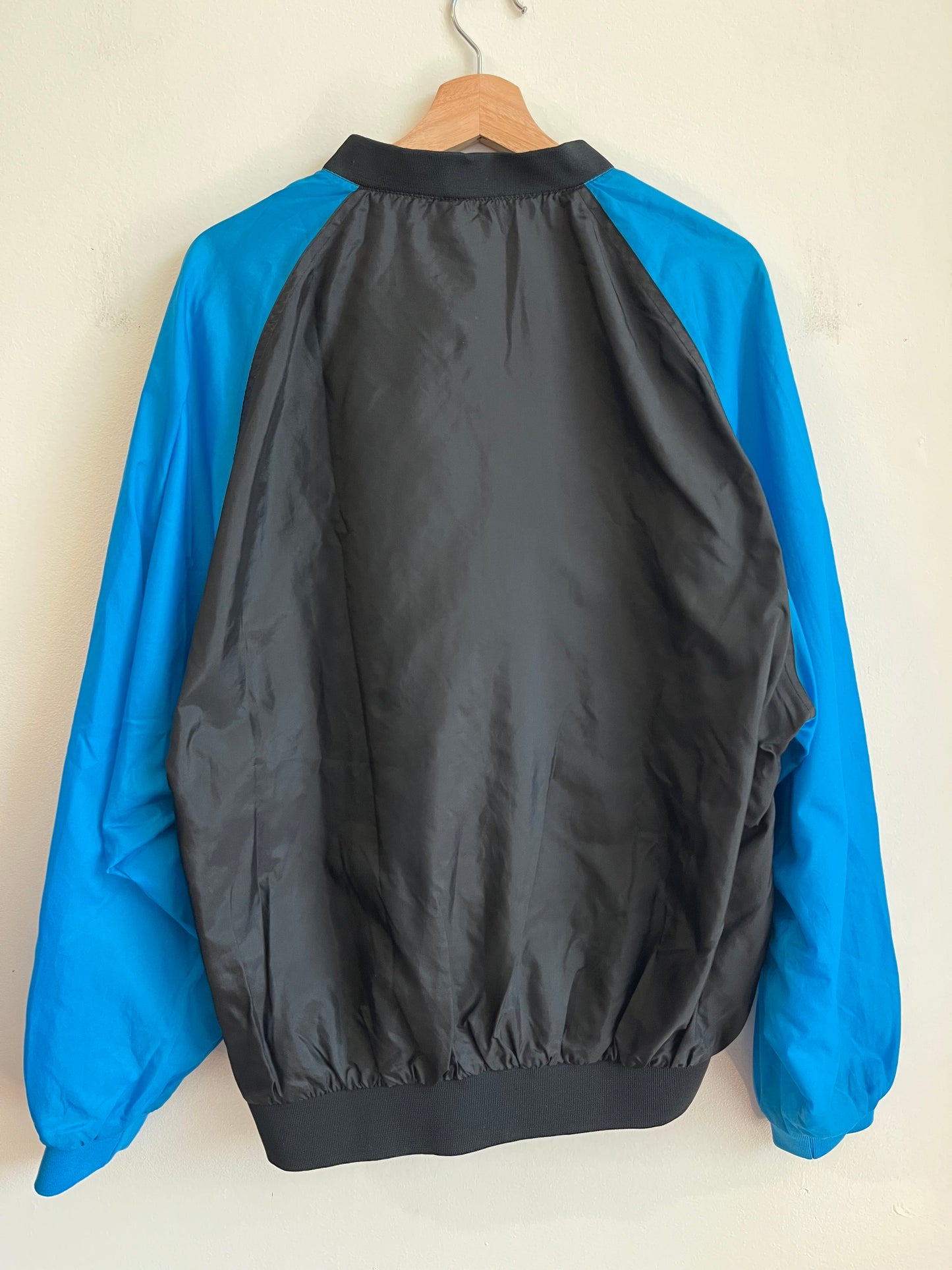 90s Carolina Panthers Embroidered Spell Out Logo 7 Two Toned Windbreaker (M)