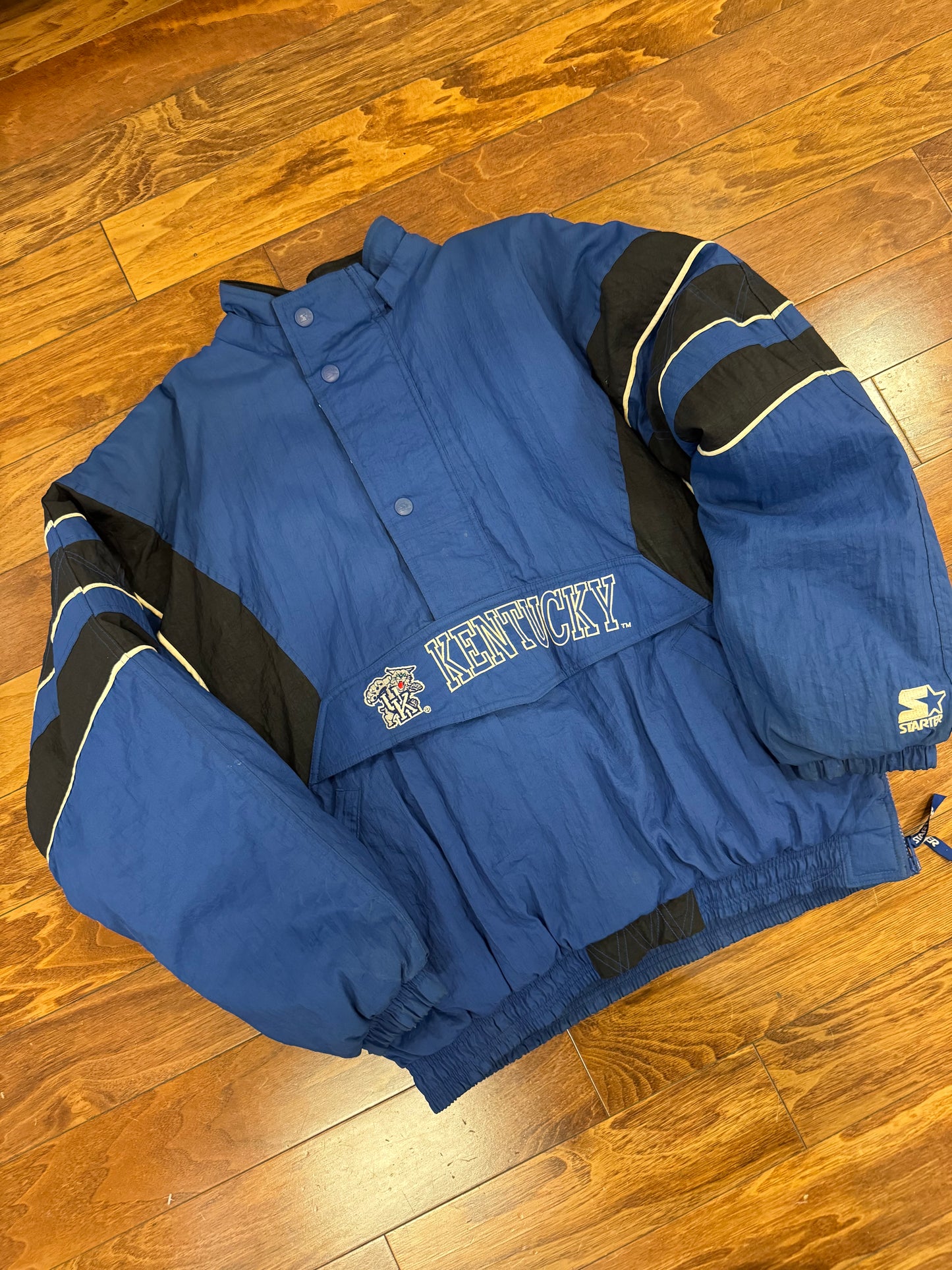90s University of Kentucky Vintage Starter Puffer Jacket (XL)