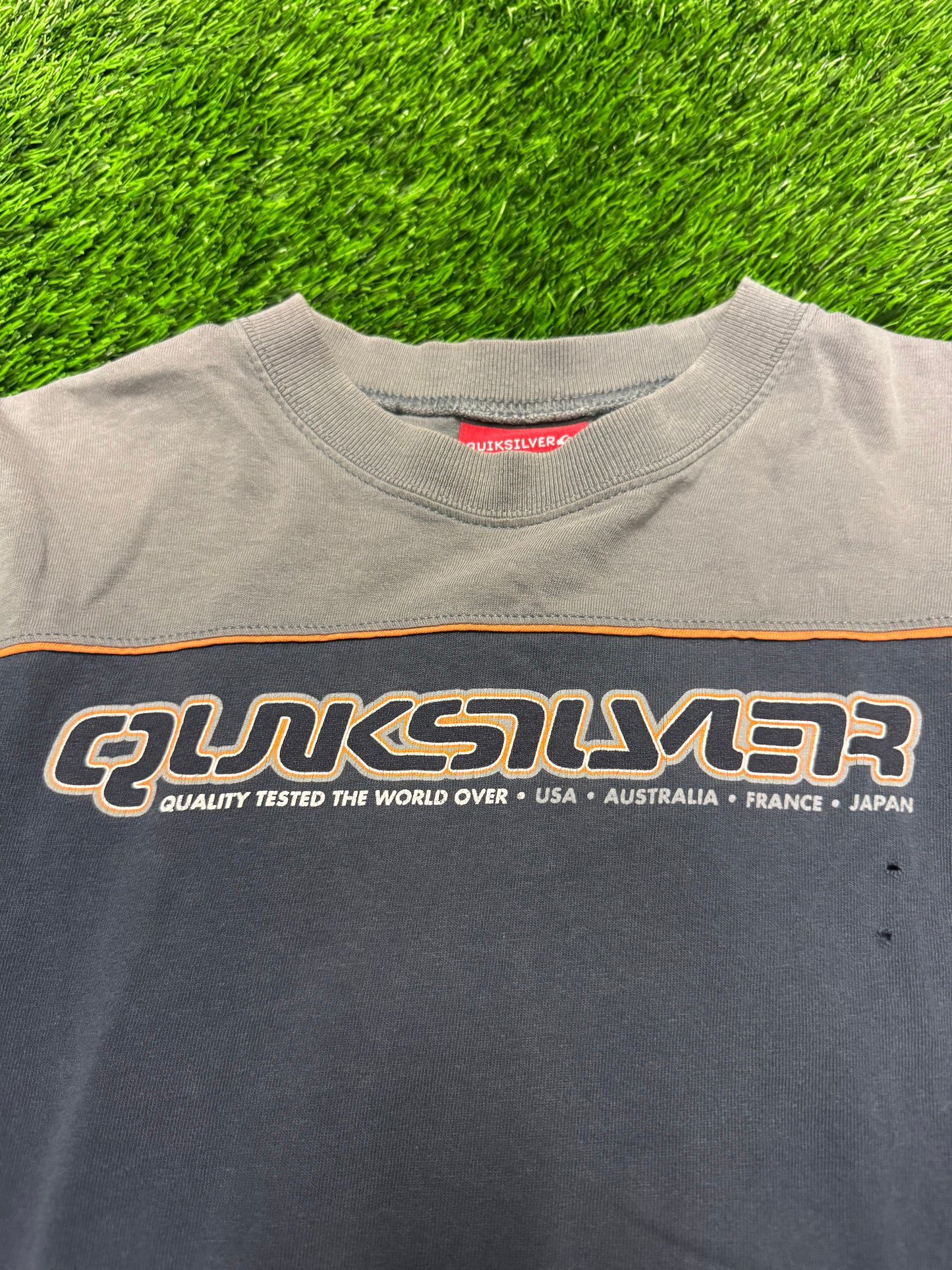00s Vintage Quiksilver Two Tone Long Sleeve Surf Tee (M)