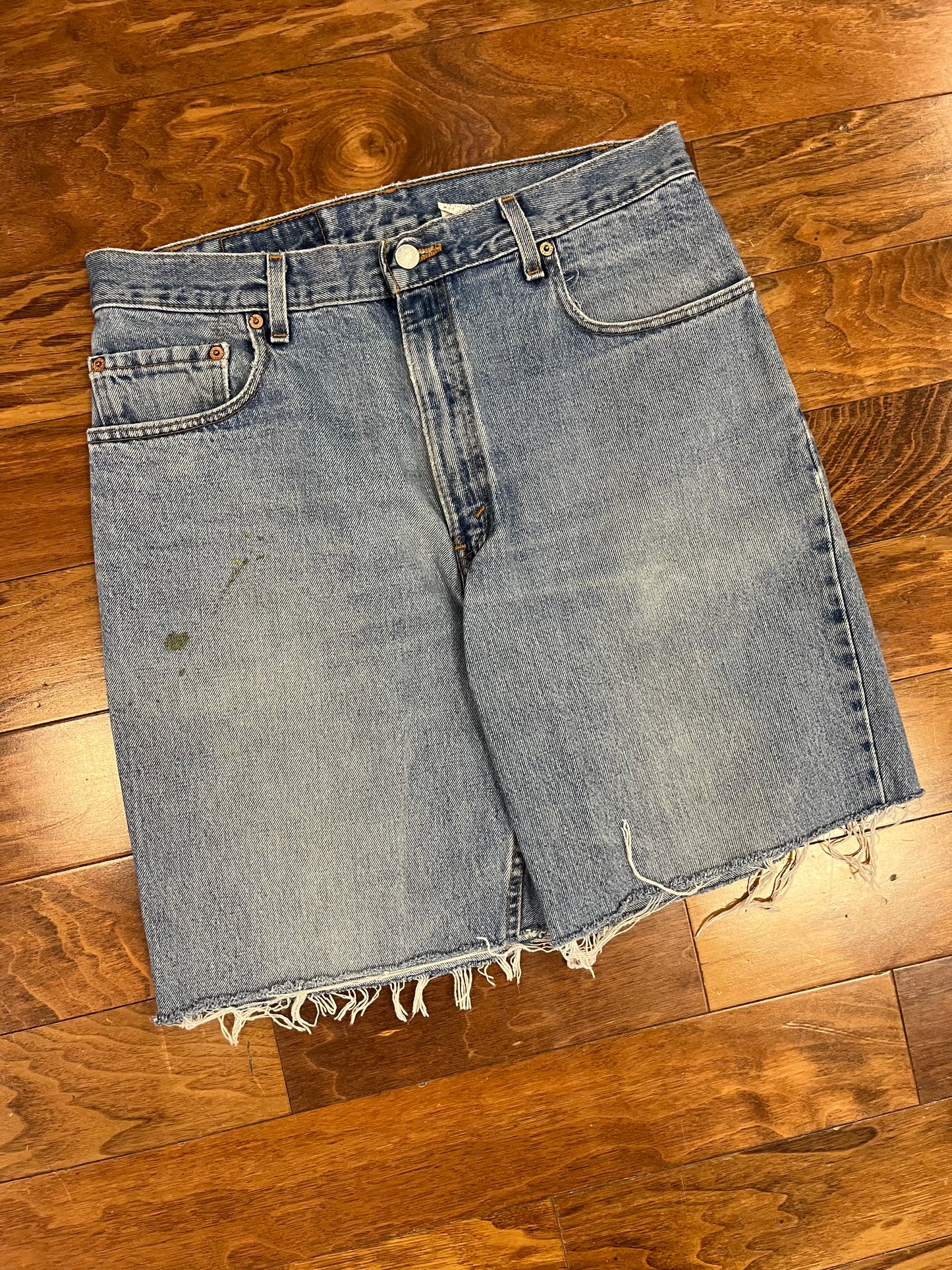 2001 Levi's 560 Mid Wash Shorts (34)