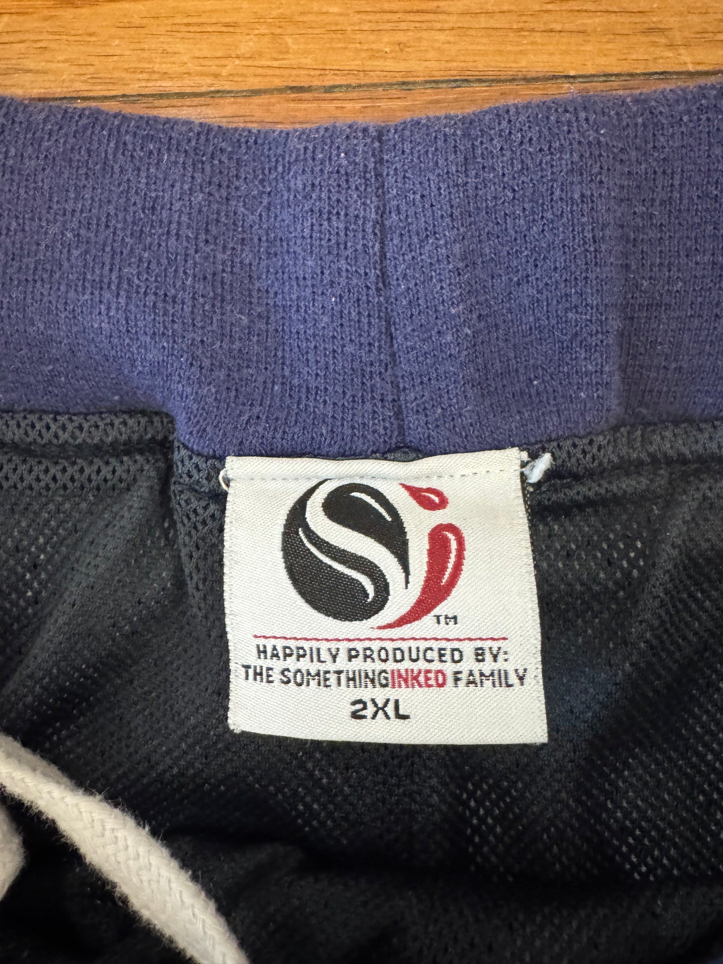 90s Charlotte Hornets Mesh Athletic Shorts (XXL)
