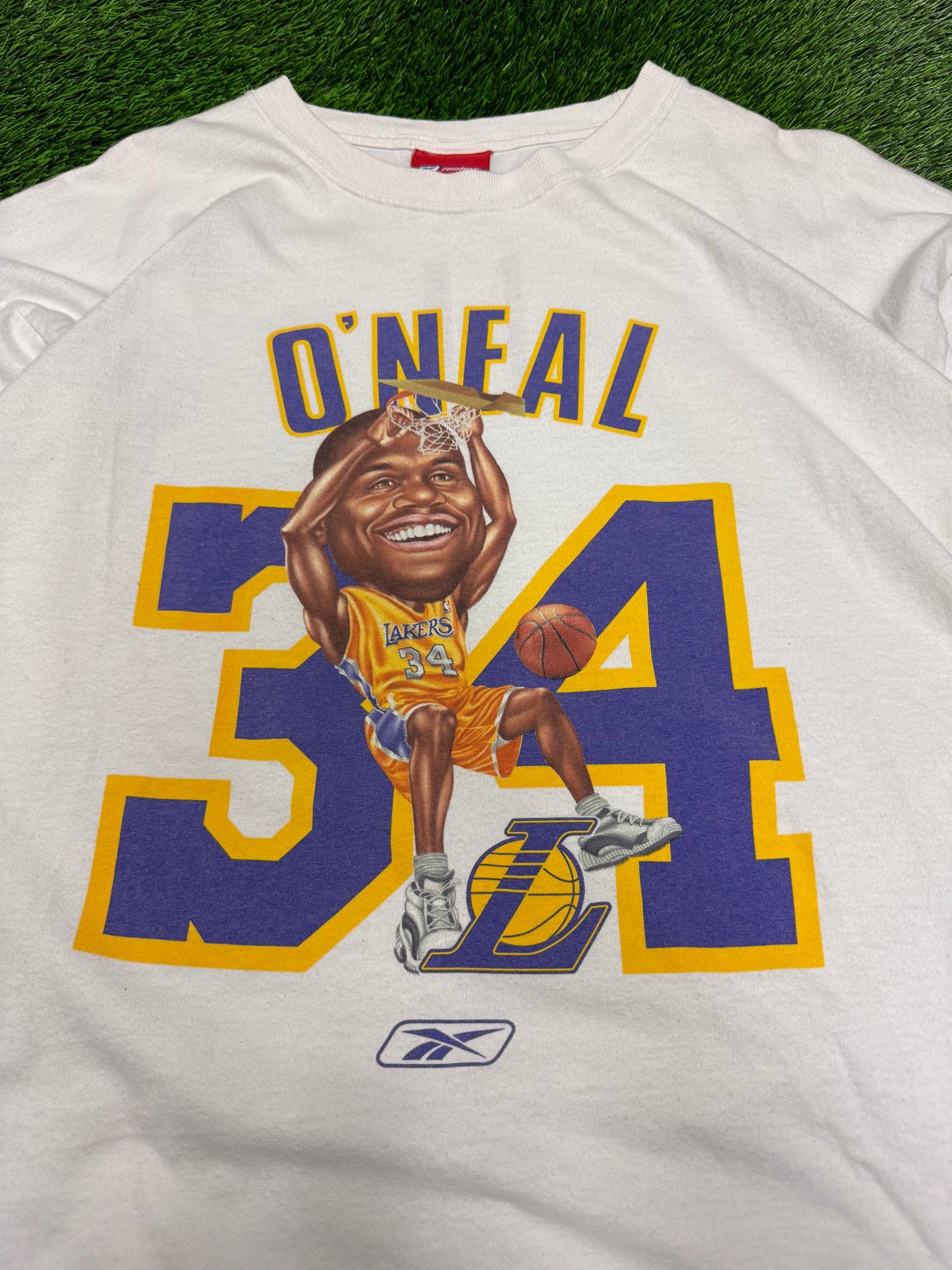 00s Los Angeles Lakers Reebok Shaquille O'Neal Caricature Dunk Vintage NBA Tee (L)
