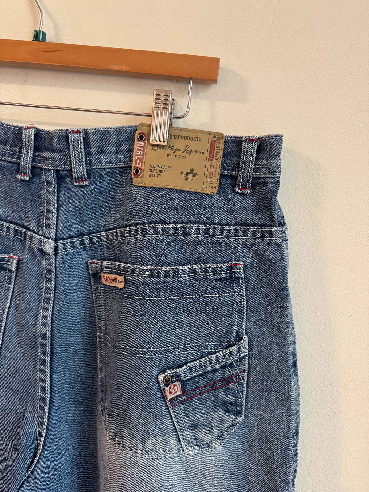 00s Brooklyn  Baggy Red Back Pocket (34)