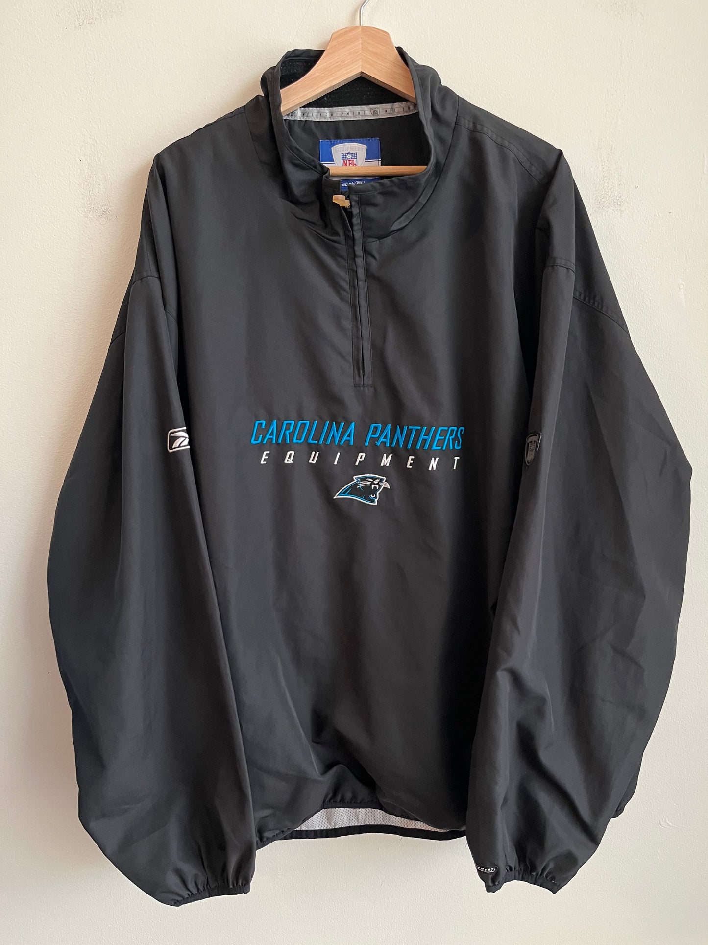 00s Carolina Panthers 1/4th Zip Black Reebok Windbreaker (XXL)