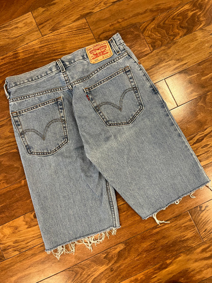 2010 Levi's 505 Light Wash Jean Shorts (33)