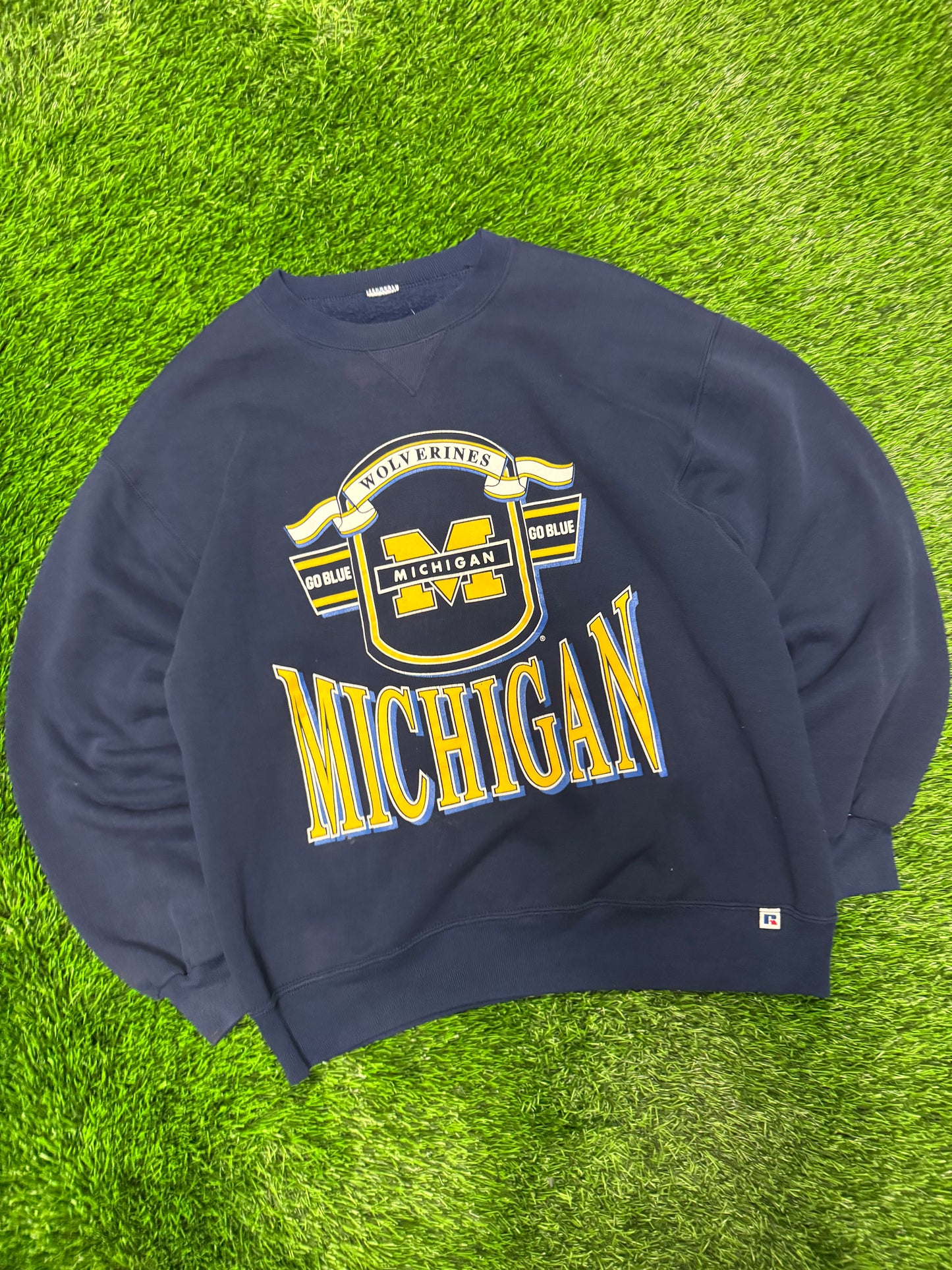 90s Michigan University Vintage Russell Crewneck (L)