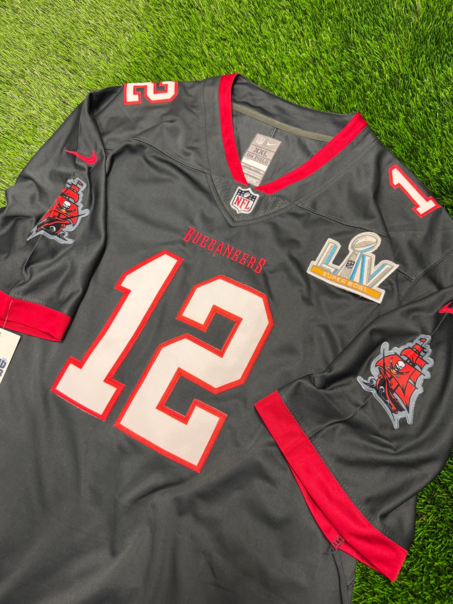 Tampa Bay Buccaneers Tom Brady Super Bowl Jersey (XXL)