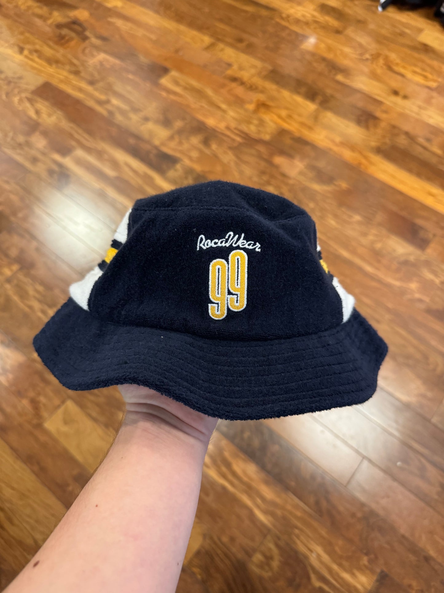 00s Roca Wear Navy Bucket Hat (L)