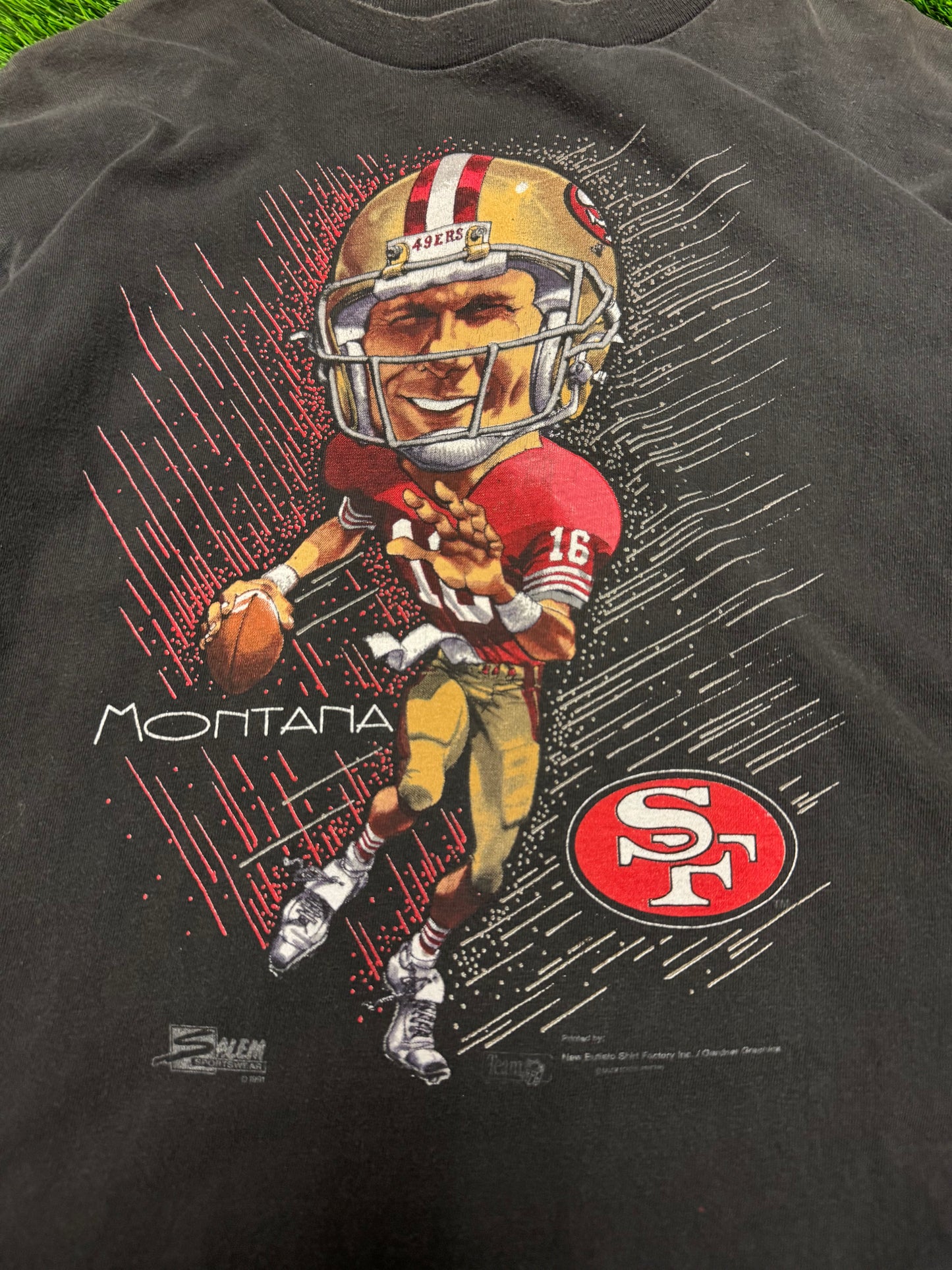 90s Joe Montana San Francisco 49ers Caricature Salem Tee (L)