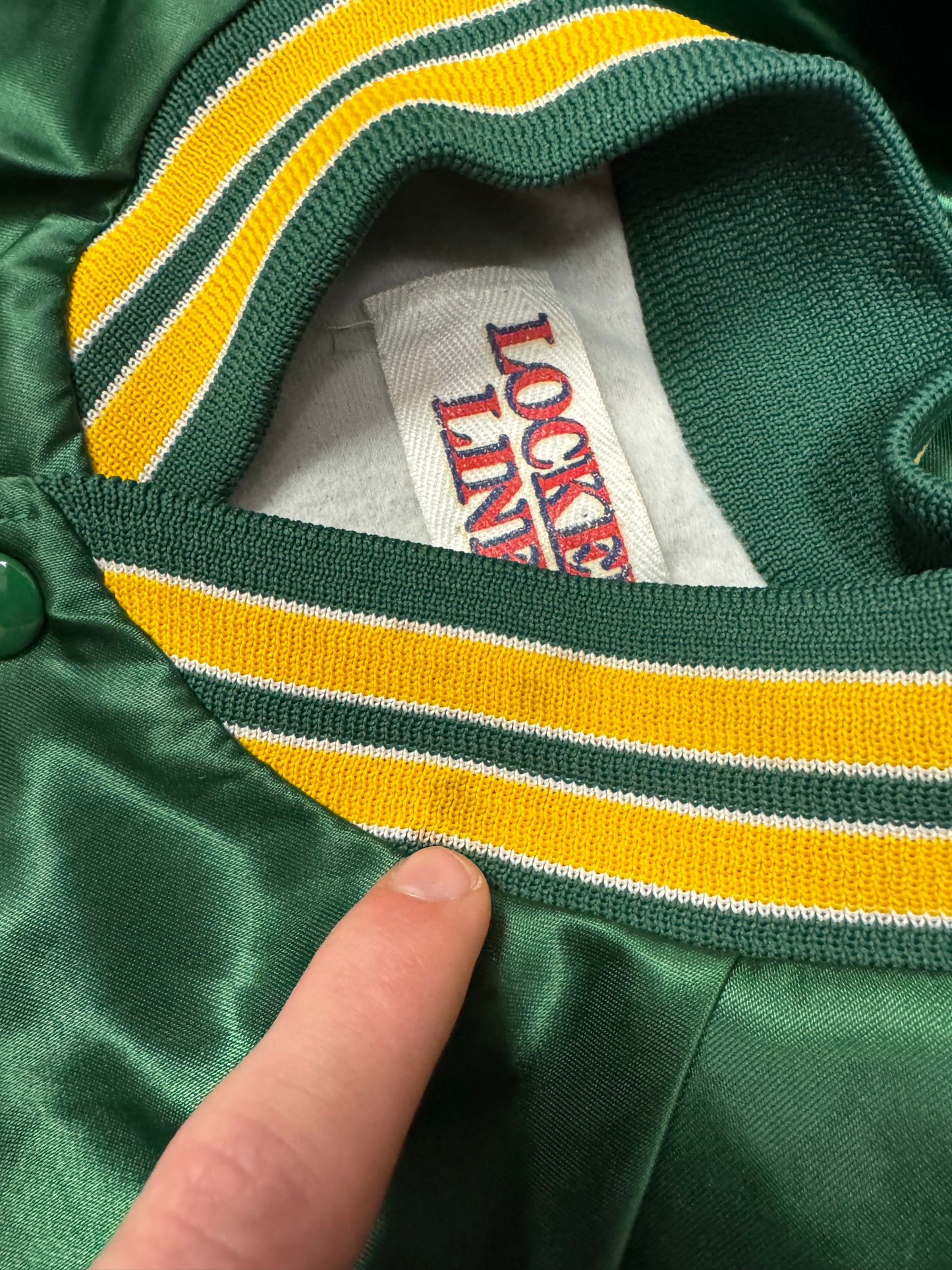 1992 Oakland Athletics Vintage Locker Line Satin Jacket (M)