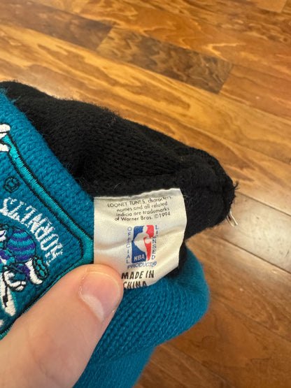 1994 Charlotte Hornets Looney Tunes Bugs Bunny Beanie (OS)