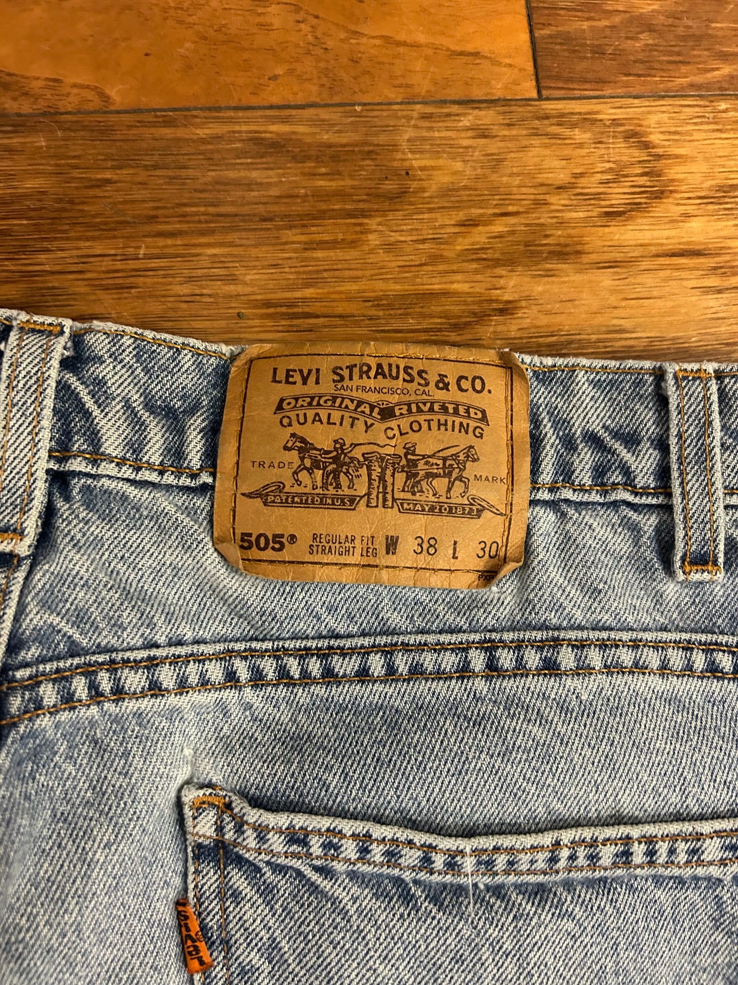 1997 Levi's 505 Orange Tab Distressed Light Wash Jeans (36 x 30)